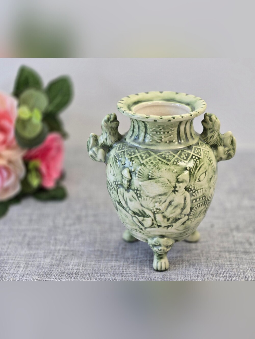 Vintage Asian Foo Dog Vase: Decorative Green Ceramic Urn with Relief